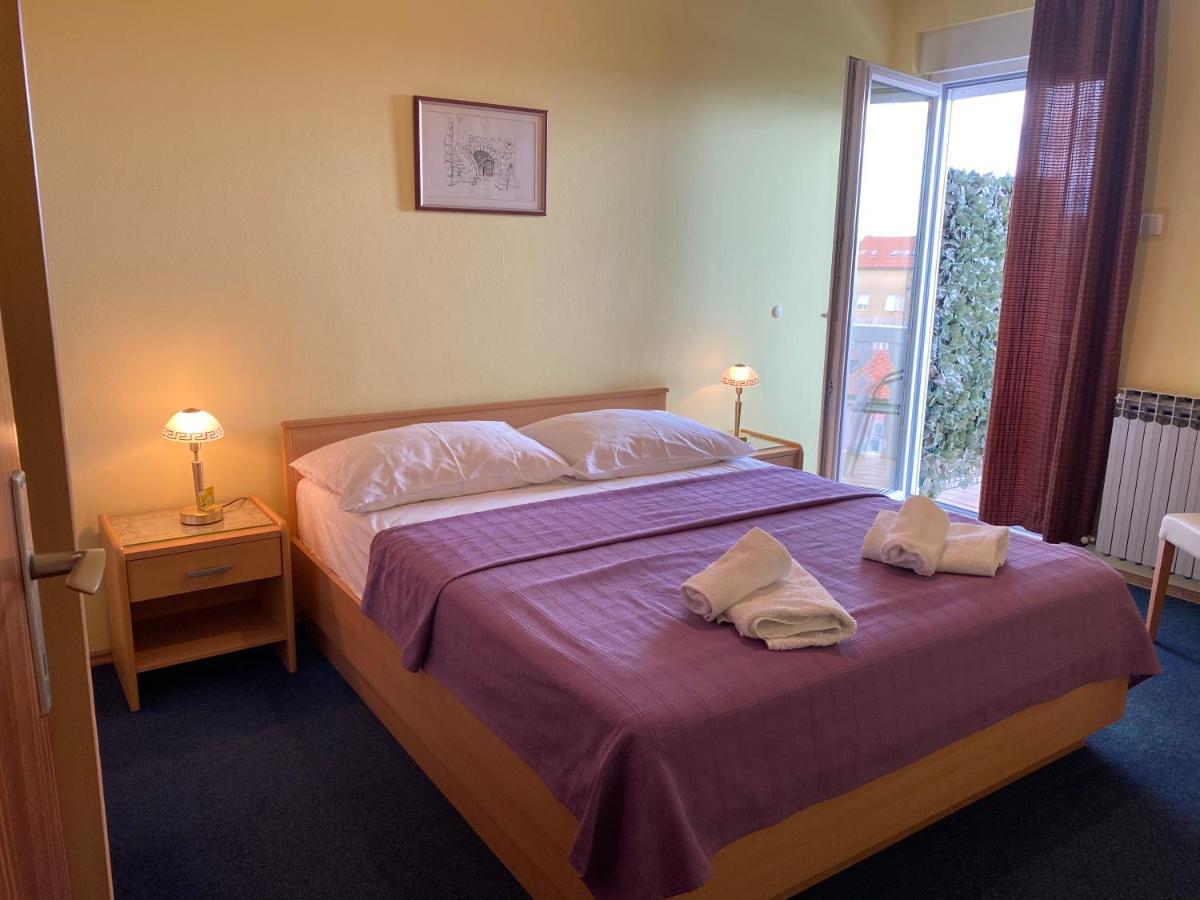 Family Apartments Vesna- 100 M Beach -Center Crikvenica Εξωτερικό φωτογραφία