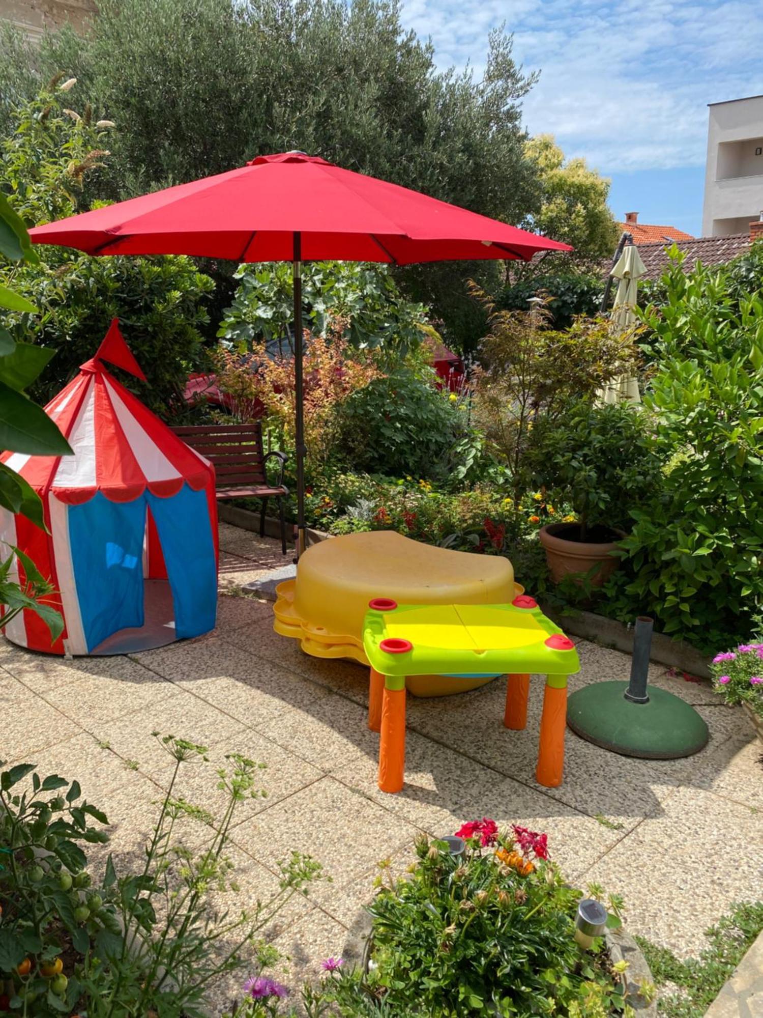 Family Apartments Vesna- 100 M Beach -Center Crikvenica Εξωτερικό φωτογραφία