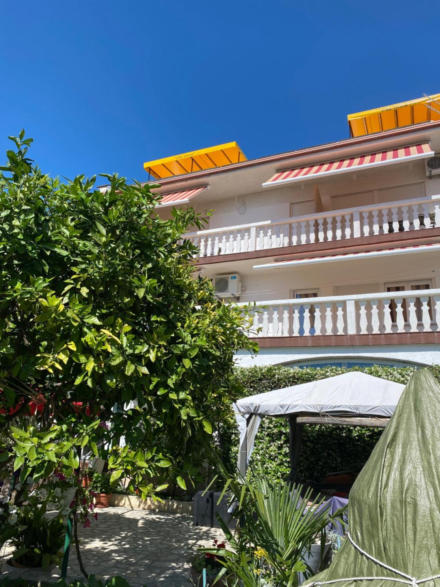 Family Apartments Vesna- 100 M Beach -Center Crikvenica Εξωτερικό φωτογραφία