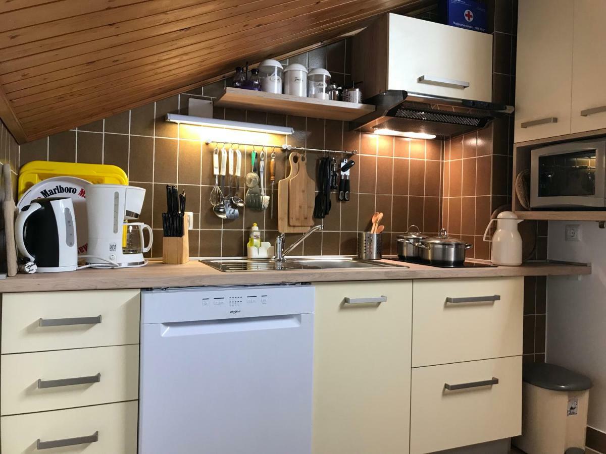 Family Apartments Vesna- 100 M Beach -Center Crikvenica Εξωτερικό φωτογραφία