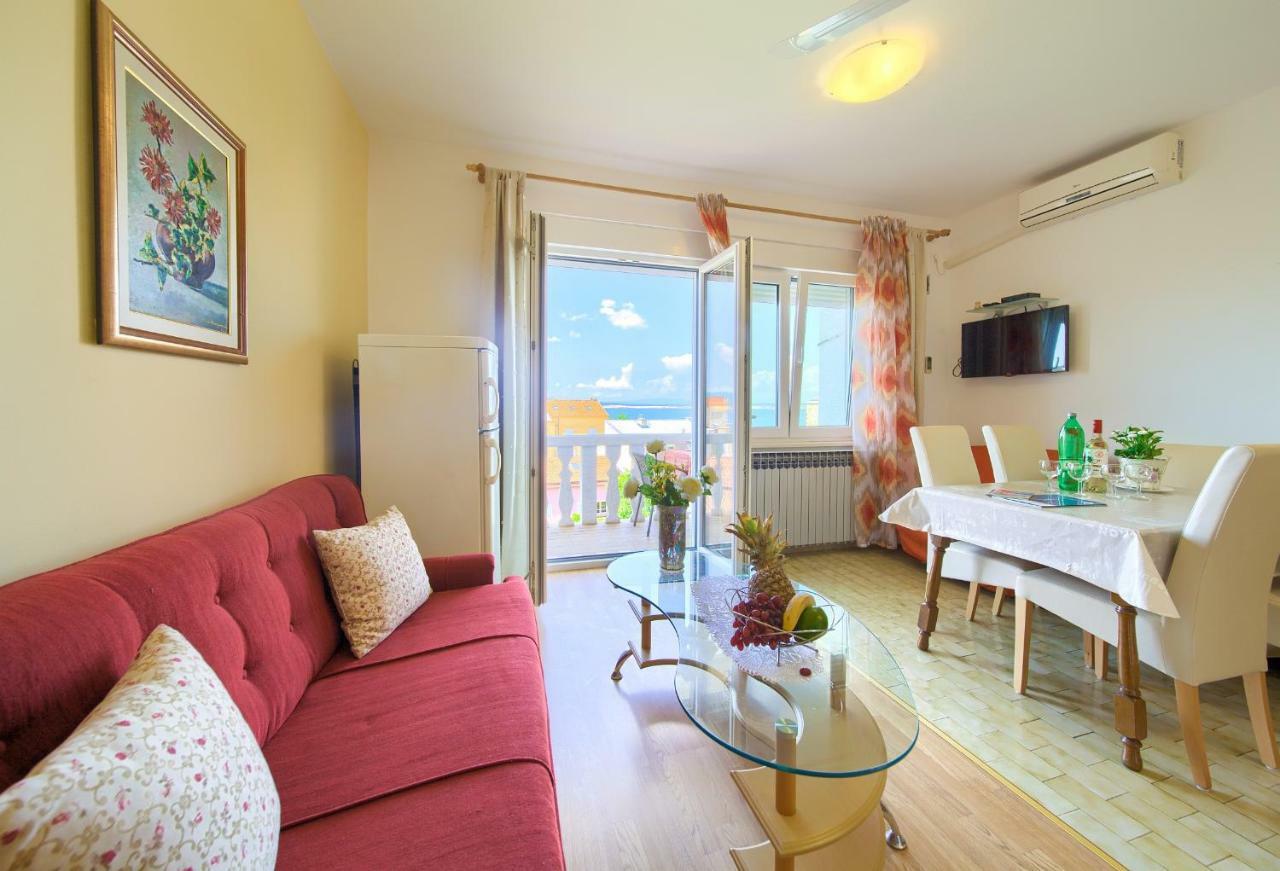 Family Apartments Vesna- 100 M Beach -Center Crikvenica Εξωτερικό φωτογραφία